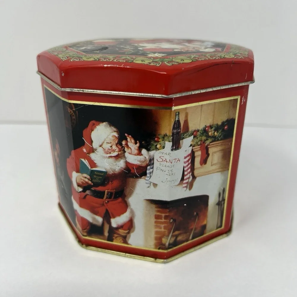 Scent Tins Fragranced Candle Bayberry Christmas Holiday Santa Claus Decor Gift